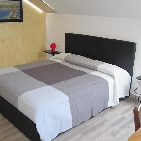 Apartamento La Mansarda Di Legno Turín Exterior foto