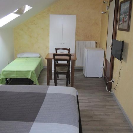 Apartamento La Mansarda Di Legno Turín Exterior foto