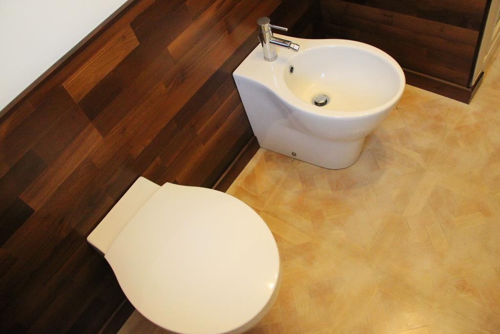Apartamento La Mansarda Di Legno Turín Habitación foto