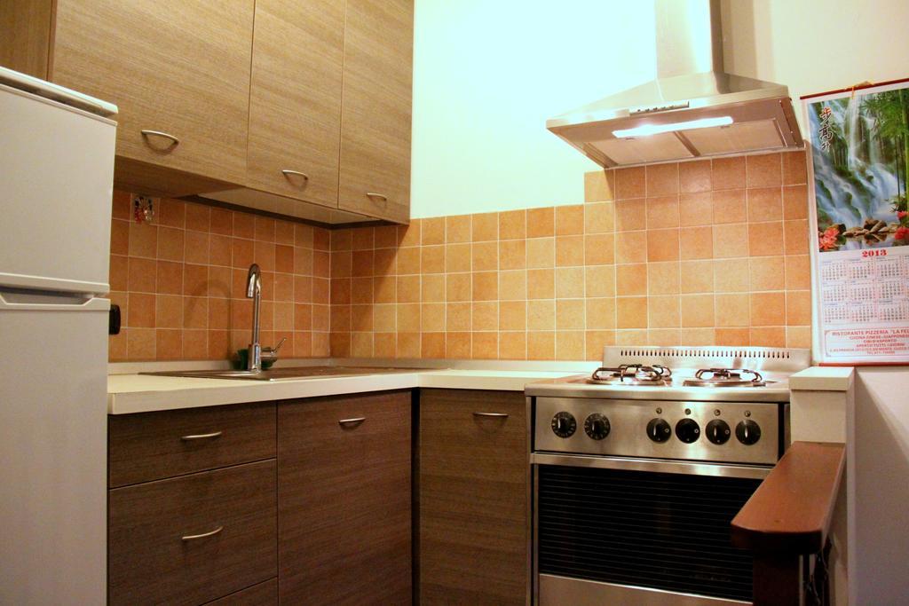Apartamento La Mansarda Di Legno Turín Habitación foto