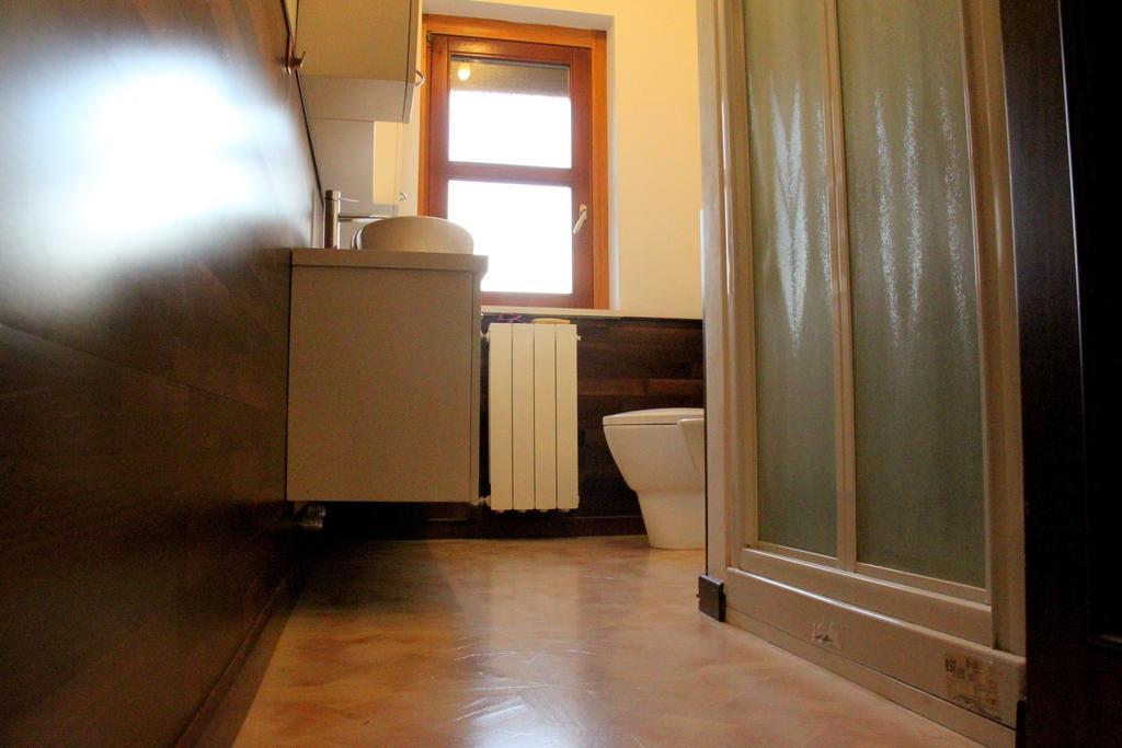 Apartamento La Mansarda Di Legno Turín Habitación foto